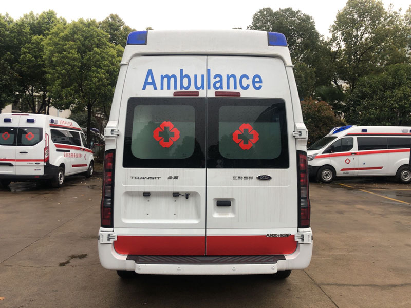 福特V348長軸高頂客運（福星頂）救護(hù)車